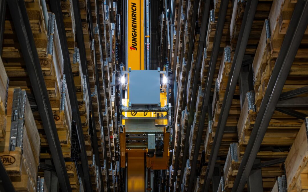 Jungheinrich et Avasco Industries unissent leurs forces pour la construction d’un entrepôt automatique à hauts rayonnages à Dixmude