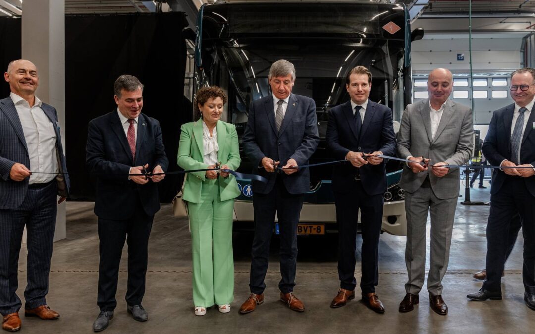 VDL Bus & Coach inaugure une usine d’autobus ultramoderne à Roeselare, en Flandre